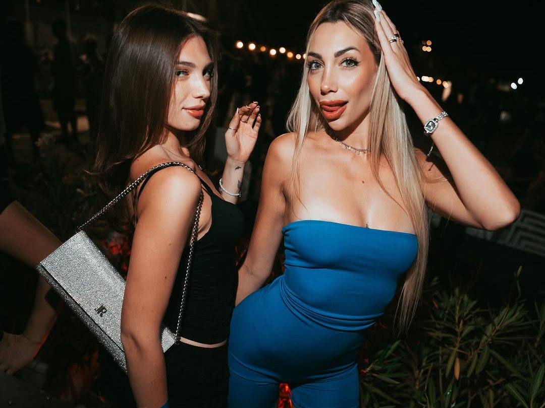 Monkeys Beach Club